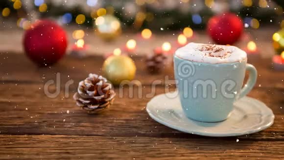 降雪伴圣诞咖啡装饰视频的预览图