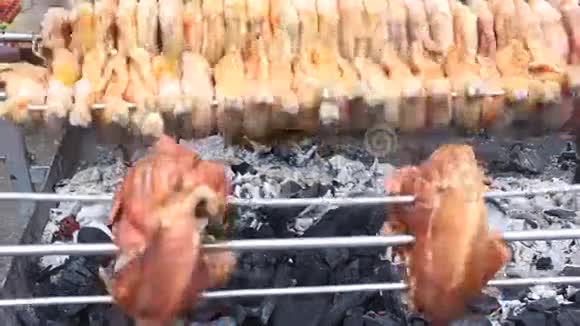 吐出来的肉视频的预览图