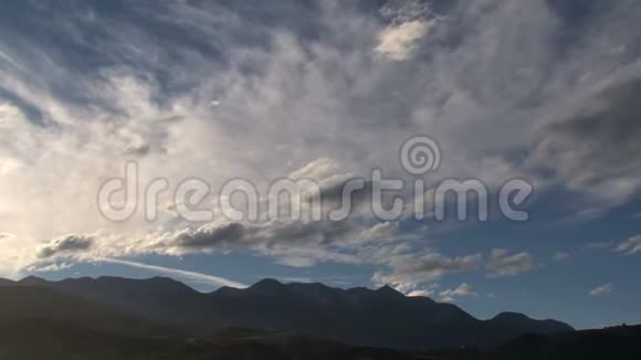 山和云的时间流逝新新西兰视频的预览图
