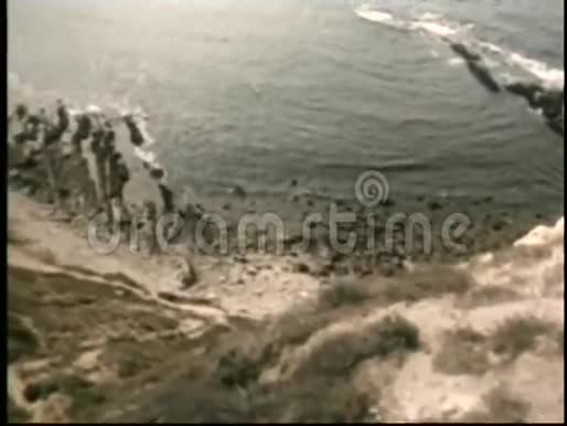 悬崖海景视频的预览图