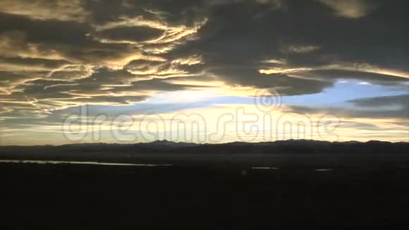 日落到夜间云变视频的预览图