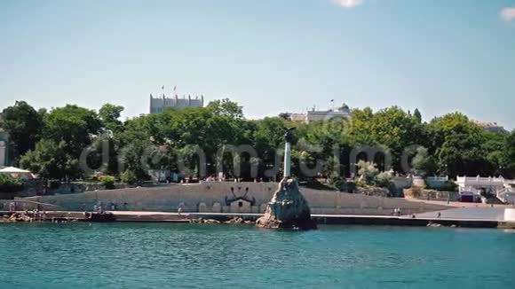 塞瓦斯托波尔克里米亚船纪念碑视频的预览图