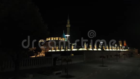 KonyaMevlana清真寺综合建筑群夜景视频的预览图