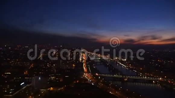 塞纳河日落景色视频的预览图