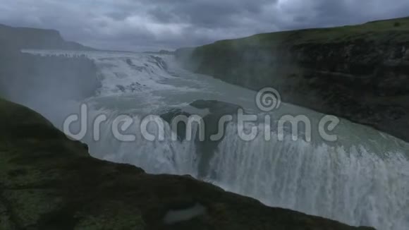 冰岛两层格尔夫斯瀑布的景色安德列夫视频的预览图