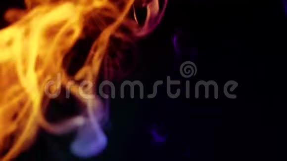 蓝色和红色艺术烟雾抽象壁纸视频的预览图
