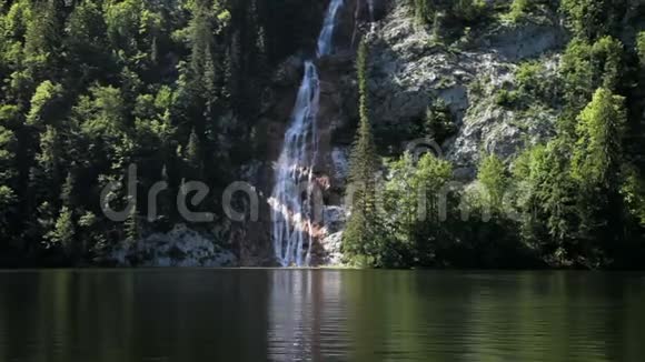 奥地利托普利西瀑布视频的预览图