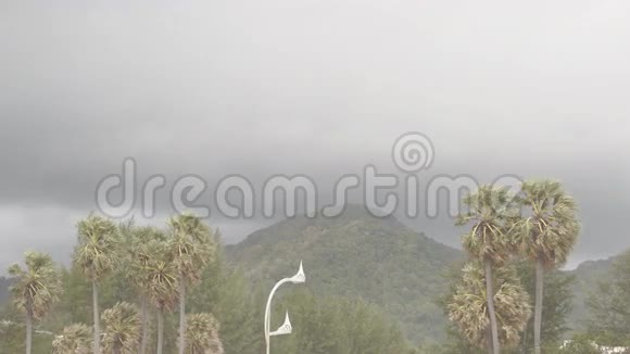 旅人山和云视频的预览图