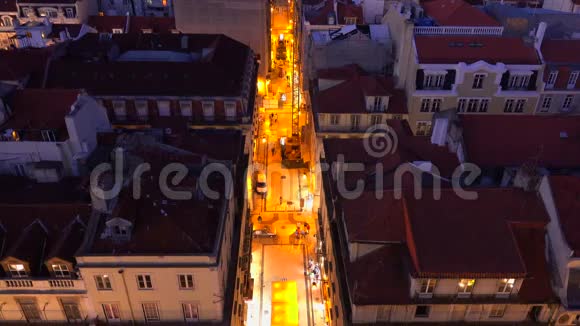 里斯本市中心受欢迎的步行区鸟瞰里斯本葡萄牙2017年6月14日视频的预览图