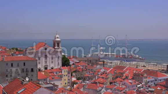 里斯本丘陵鸟瞰里斯本葡萄牙2017年6月14日视频的预览图
