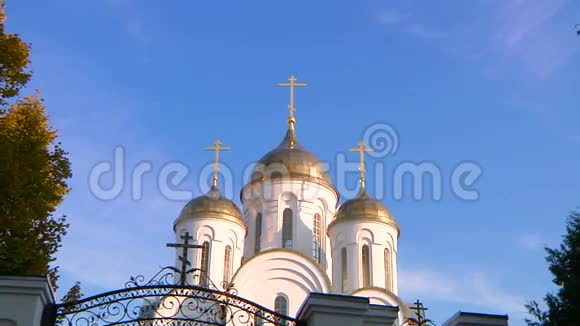 穹顶的正面教堂视频的预览图