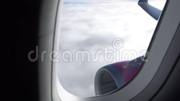 从飞机窗口到喷气发动机的经典图像视频的预览图