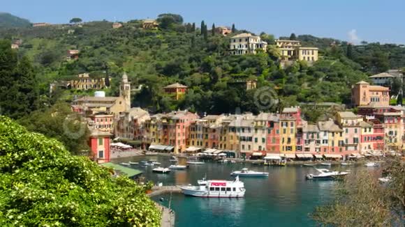 意大利热那亚风景如画的利古里亚色彩缤纷的小镇视频的预览图
