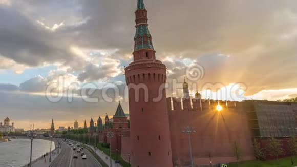 莫斯科俄罗斯城市天际线日落时间视频的预览图