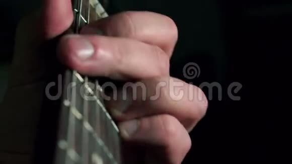 吉他和弦指板视频的预览图