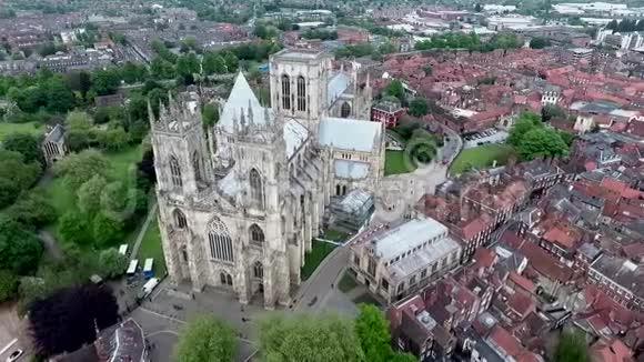 英国约克郡约克英国哥特式教堂大都会教堂圣彼得或约克明斯特视频的预览图
