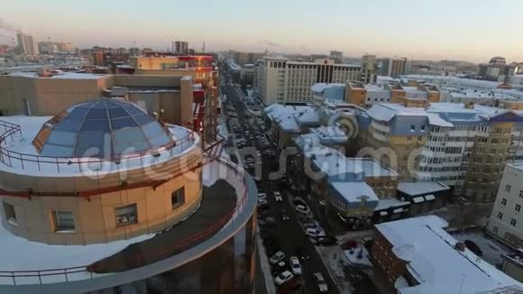 冬天的城市建筑视频的预览图