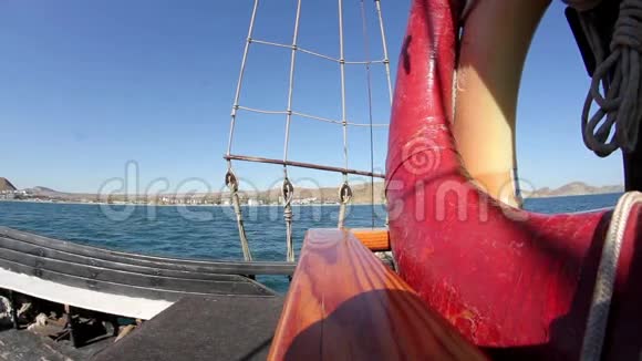 游艇海岸全景视频的预览图