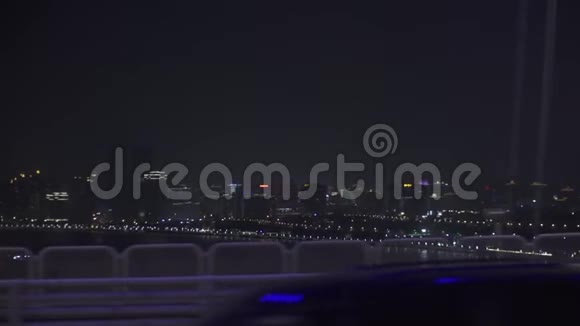 在上海开车观赏河景和夜景视频的预览图