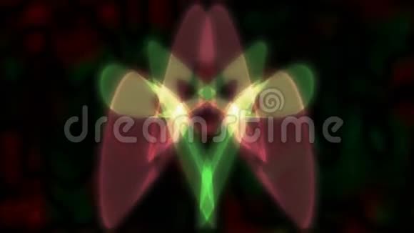 抽象的红色和绿色圣诞分形雪花形状发光4K无缝环运动背景动画视频的预览图