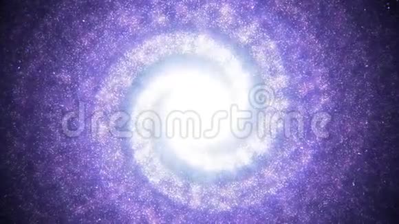 美丽的紫色螺旋星系与星云星旋转4K无缝环运动背景动画视频的预览图
