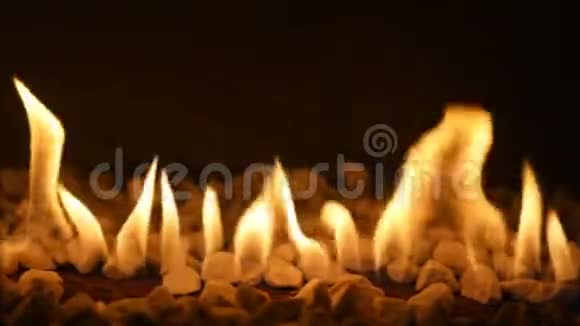 煤气壁炉着火了视频的预览图