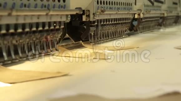 工业绣花缝纫机视频的预览图
