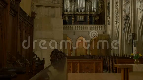 中世纪教堂的风琴视频的预览图