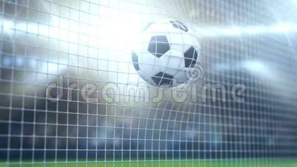 足球飞入球门特写镜头体育游戏演示的背景3D图形3D绘制视频的预览图