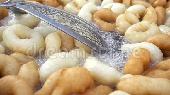 土耳其传统食品顿名为Lokma视频的预览图