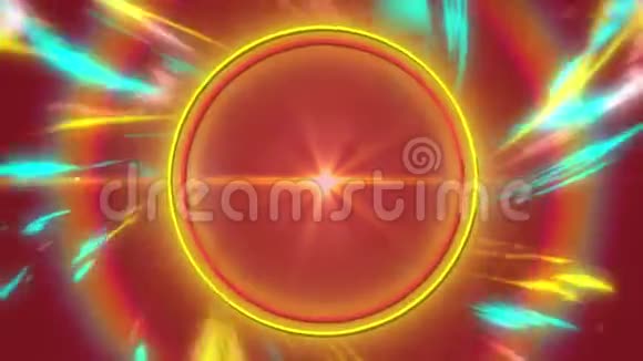 霓虹灯在红色和黄色脉冲射线上的发光圈动画视频的预览图