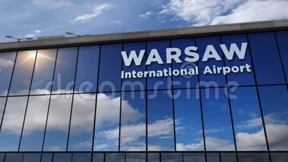 飞机降落在波兰华沙与终点站相同视频的预览图