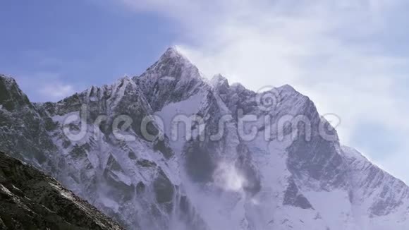 罗特斯峰日落喜马拉雅山4k视频的预览图