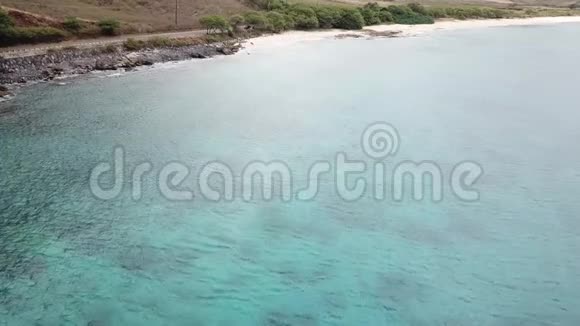 夏威夷瓦胡岛上的马库亚海滩无人驾驶飞机海岸线视频的预览图