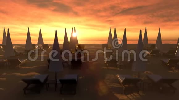夕阳下空旷海滩的夜景视频的预览图