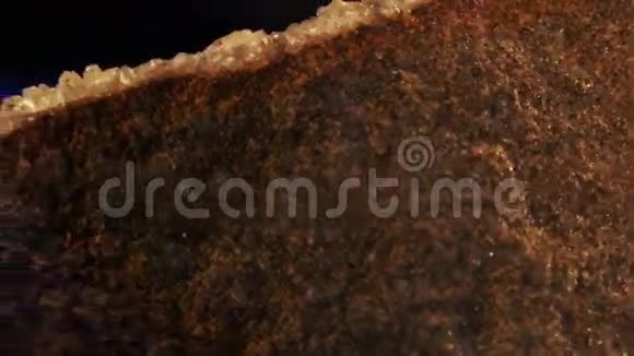 玄武岩与石英视频的预览图