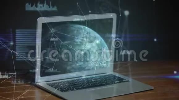 计算机屏幕上与地球仪的网络连接动画视频的预览图
