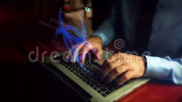 带有病毒防护全息图的人键盘打字视频的预览图