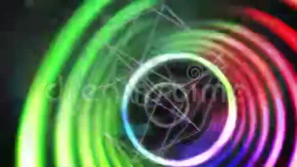 几何形状和彩色隧道动画视频的预览图