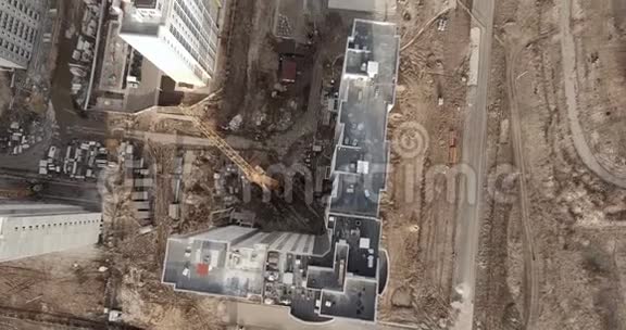 飞越公寓房屋建筑工地视频的预览图