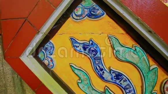 佛寺台阶装饰陶瓷马赛克视频的预览图