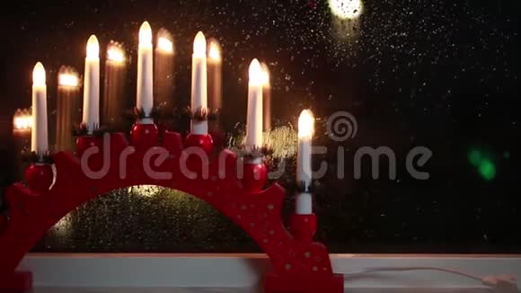 传统的瑞典圣诞装饰窗视频的预览图
