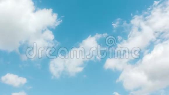 夏日蓝天上的时移云视频的预览图