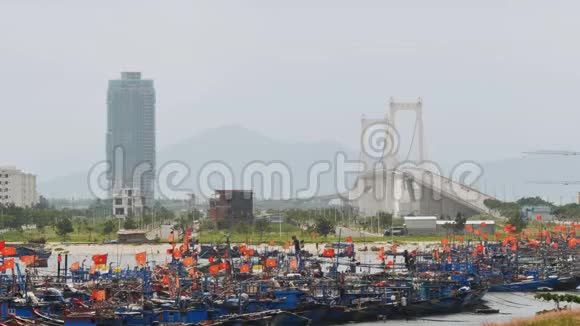 岘山全景凭汉江暮景岘港是越南最大的港口城市之一视频的预览图