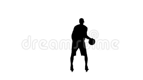 篮球移动到一边并填充球剪影视频的预览图