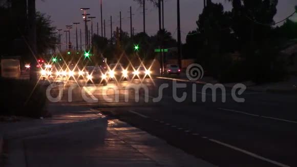 夜街交通视频的预览图