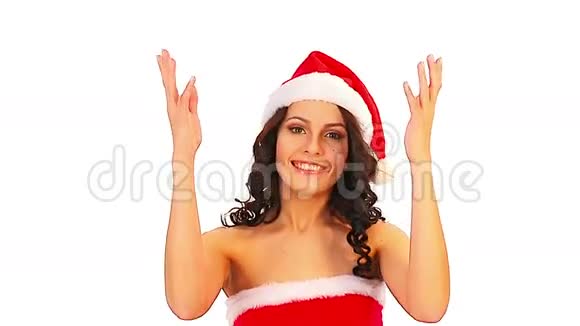 戴圣诞帽的女人抓到了贬值的钱视频的预览图