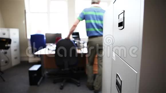 办公室文件柜视频的预览图