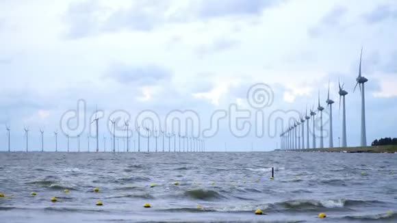 荷兰风力发电机在北海视频的预览图