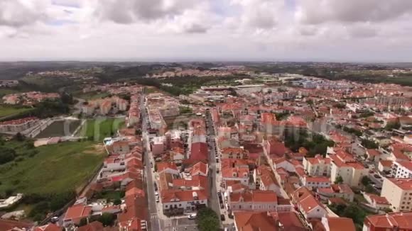 全景观马夫拉和皇家宫殿的外观在马尔法葡萄牙2017年5月10日空中景观视频的预览图